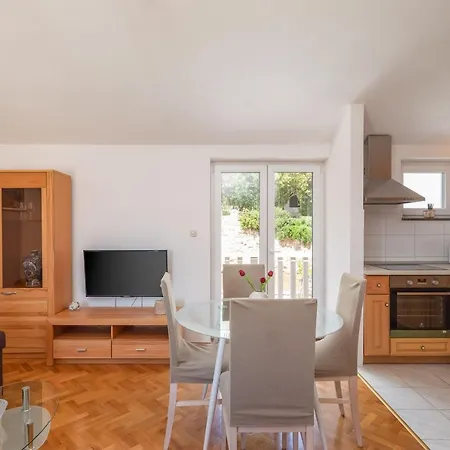 Beachfront Xxl - 2 Together - Apartment *